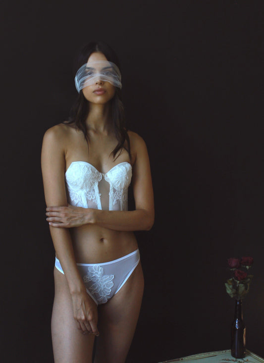 Tulle and Silk Blindfold - Allettare